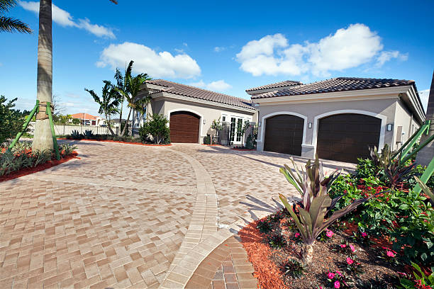Best Driveway Paving Contractor  in Dinuba, CA